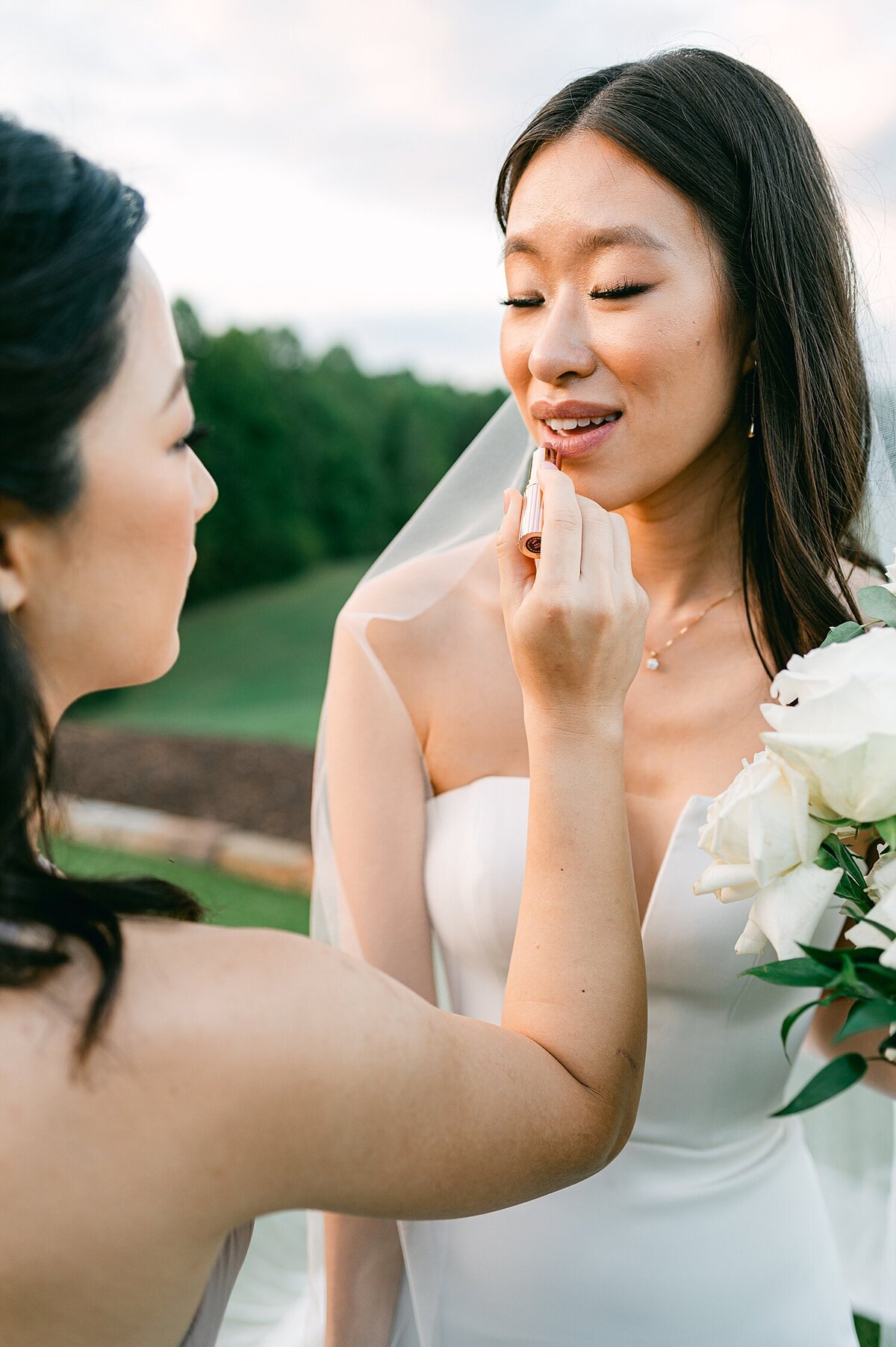 AlexisLunsfordElegantweddingfeaturedonStyleMePretty_0055