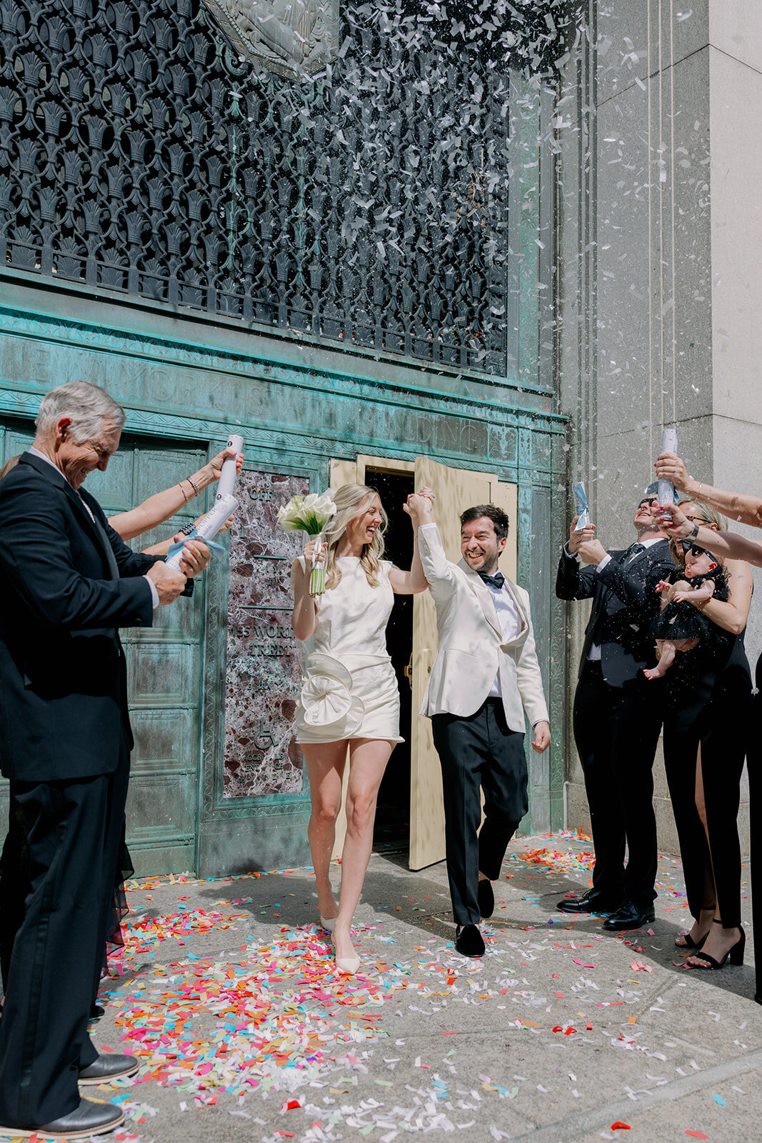 New York-City Hall-Elopement-Chic-Candid-Wedding-Larisa-Shorina-106