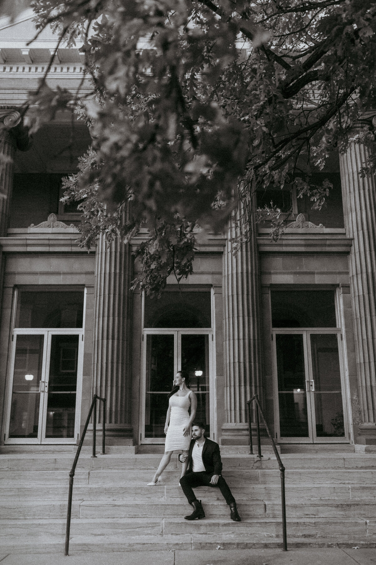 springfield-missouri-wedding-photographer-downtown-engagement session-1-2