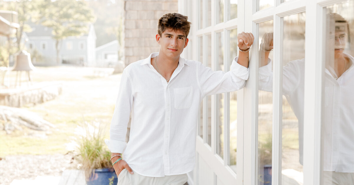 Max senior portrait photo by South Shore senior portrait photographer Christina Runnals