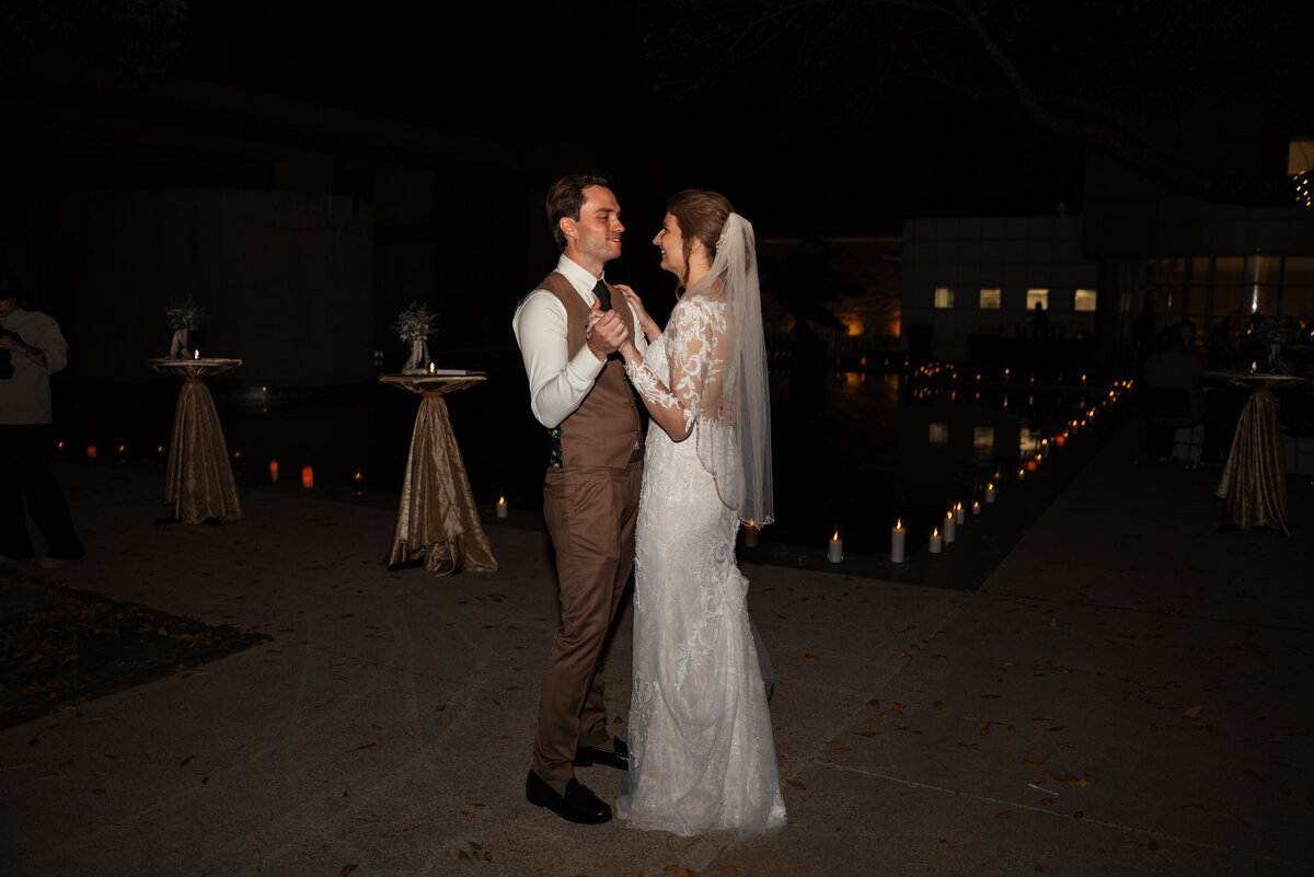 outdoor-des-moines-wedding-03
