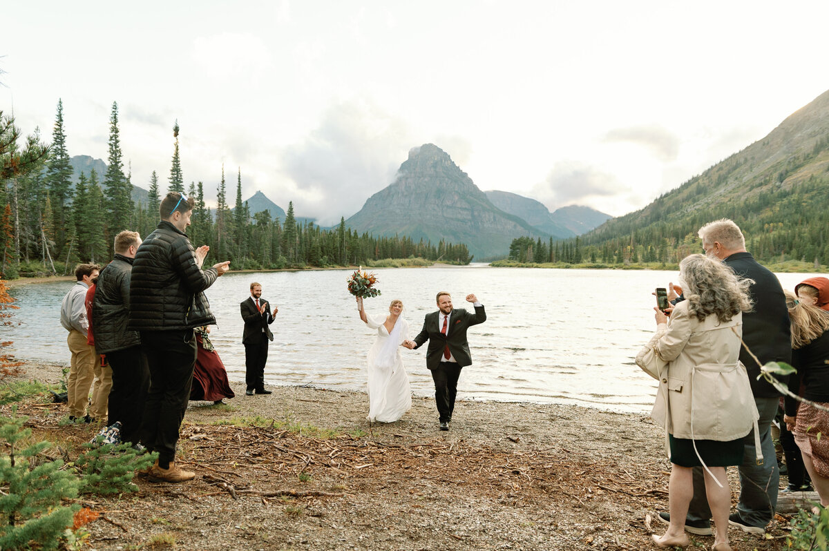 glacier_national_park_montana_elopement_wedding_photographer_19