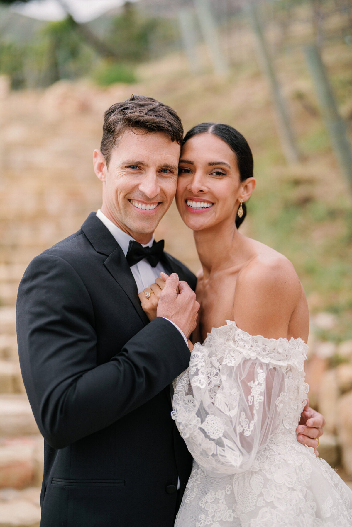 ojai-private-luxury-wedding-couple