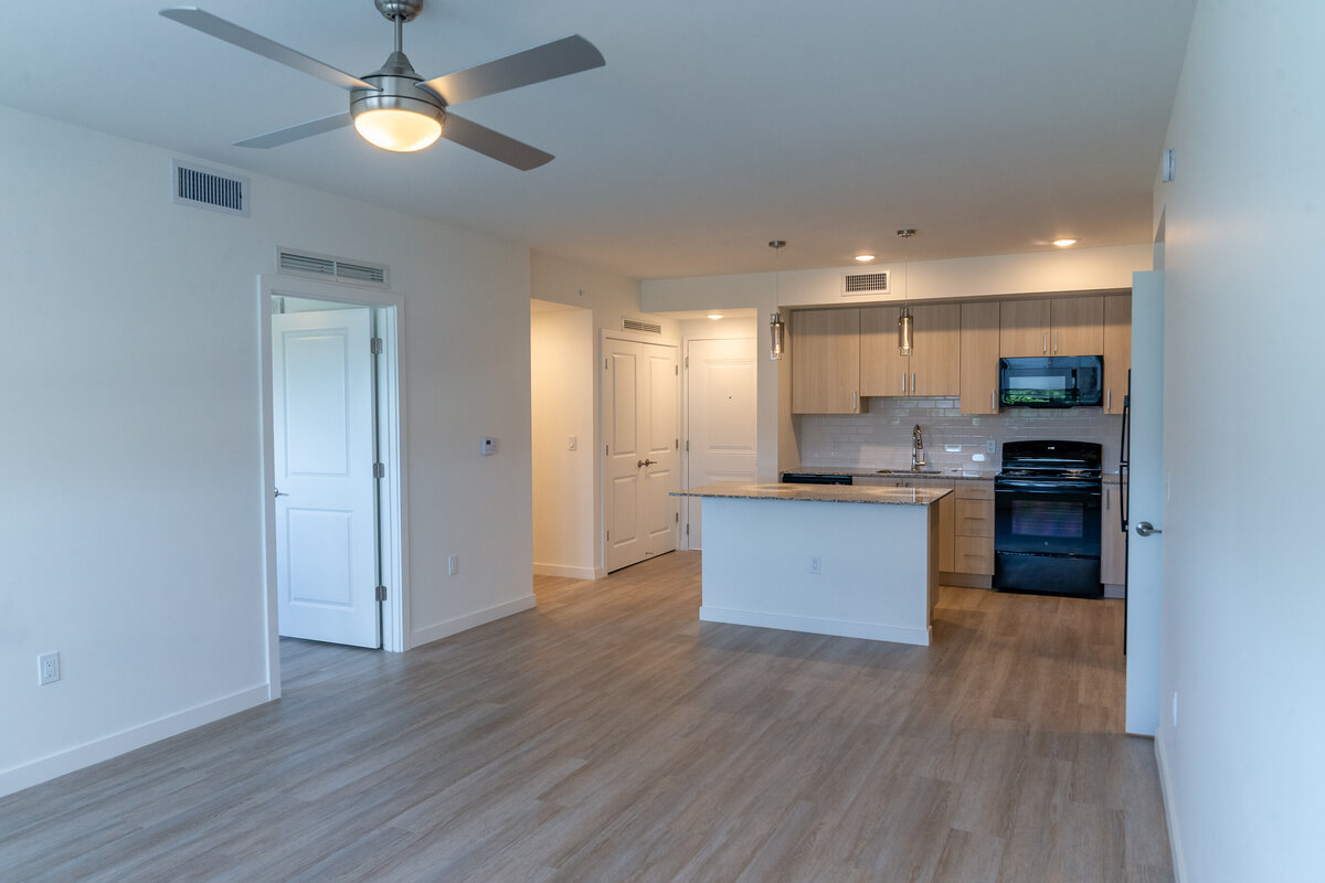 062524BERKELYPALMBEACH-84