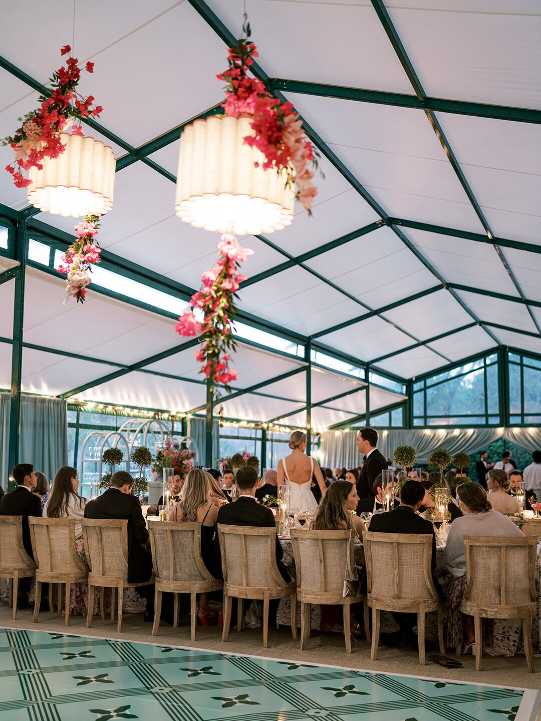 KathleenRob5-3-25GlenstoneGardenVA-VickiGraftonPhotography-1082