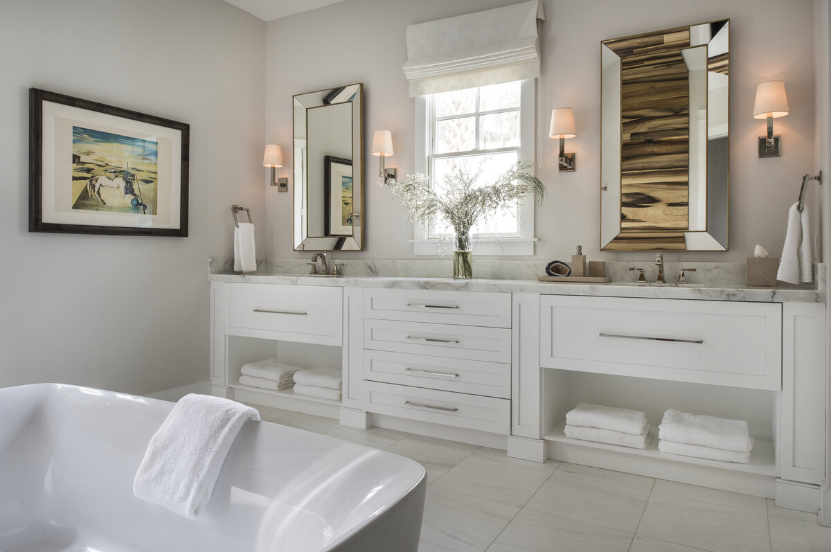 Classic White Bath Wall Decor and Cabinets