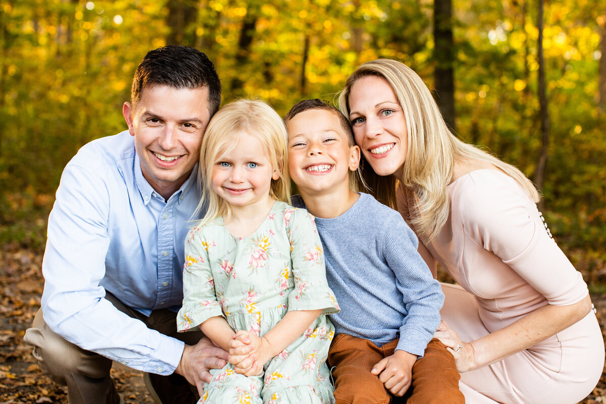Burke VA family photographer, family portraits Burke VA, professional family photos Burke VA