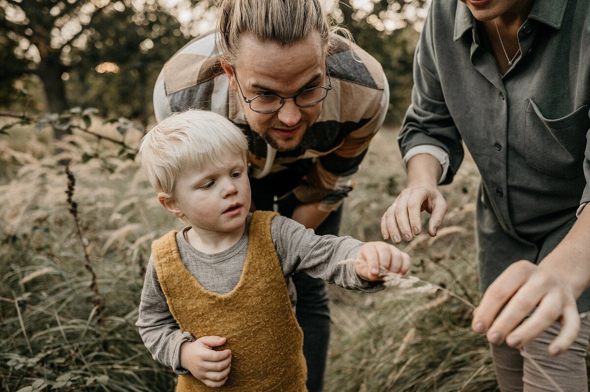 4-LouiseBoonstoppelFotografie_familieshoot_gezin