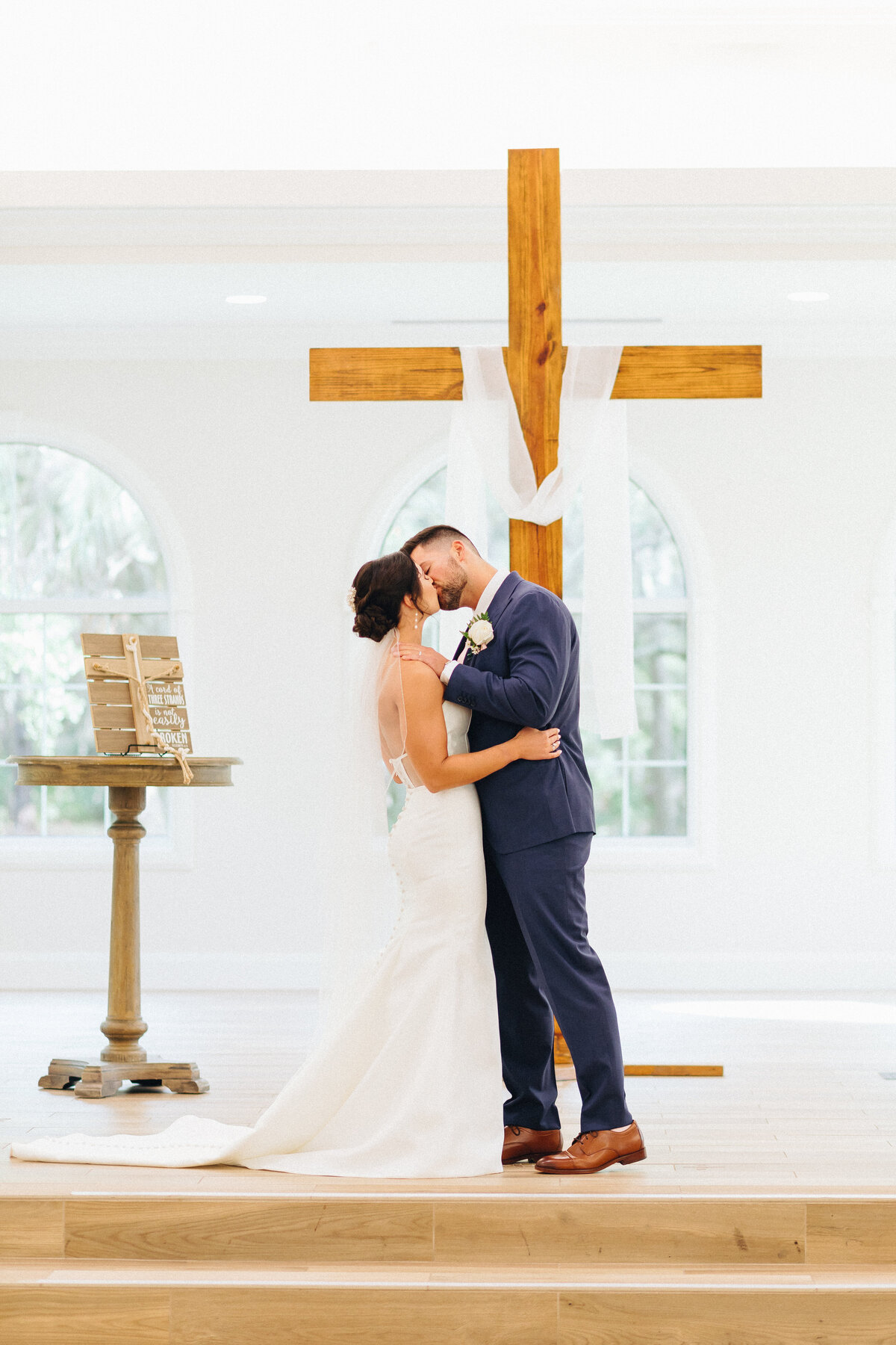 miranda-rose-photo-harborside-chapel-elope-tampa-chantilly-chic-8