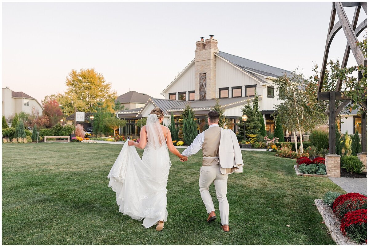 The Farmhouse Plainfield Wedding 101824_1102