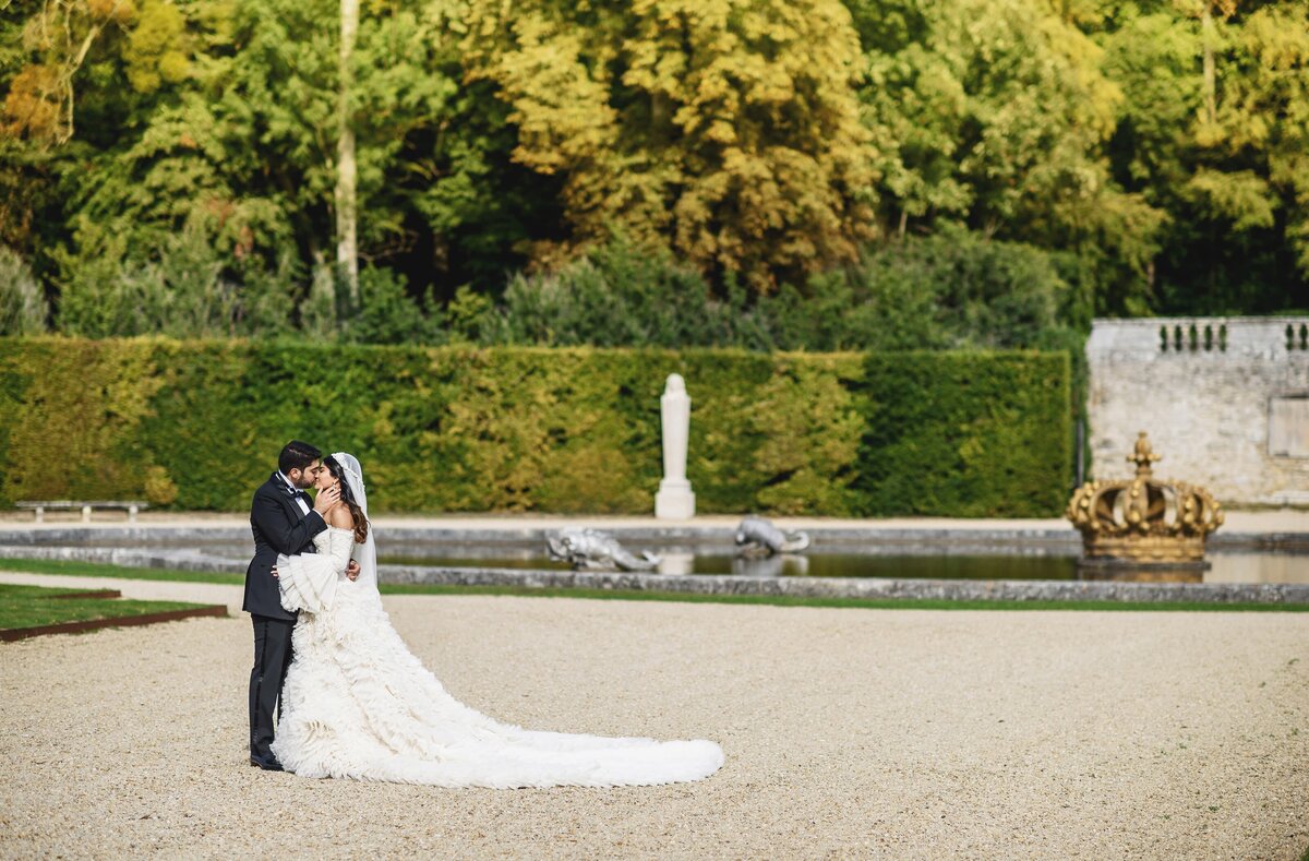 Destination Wedding Castle in France Chateau Vaux le Vicomte -0