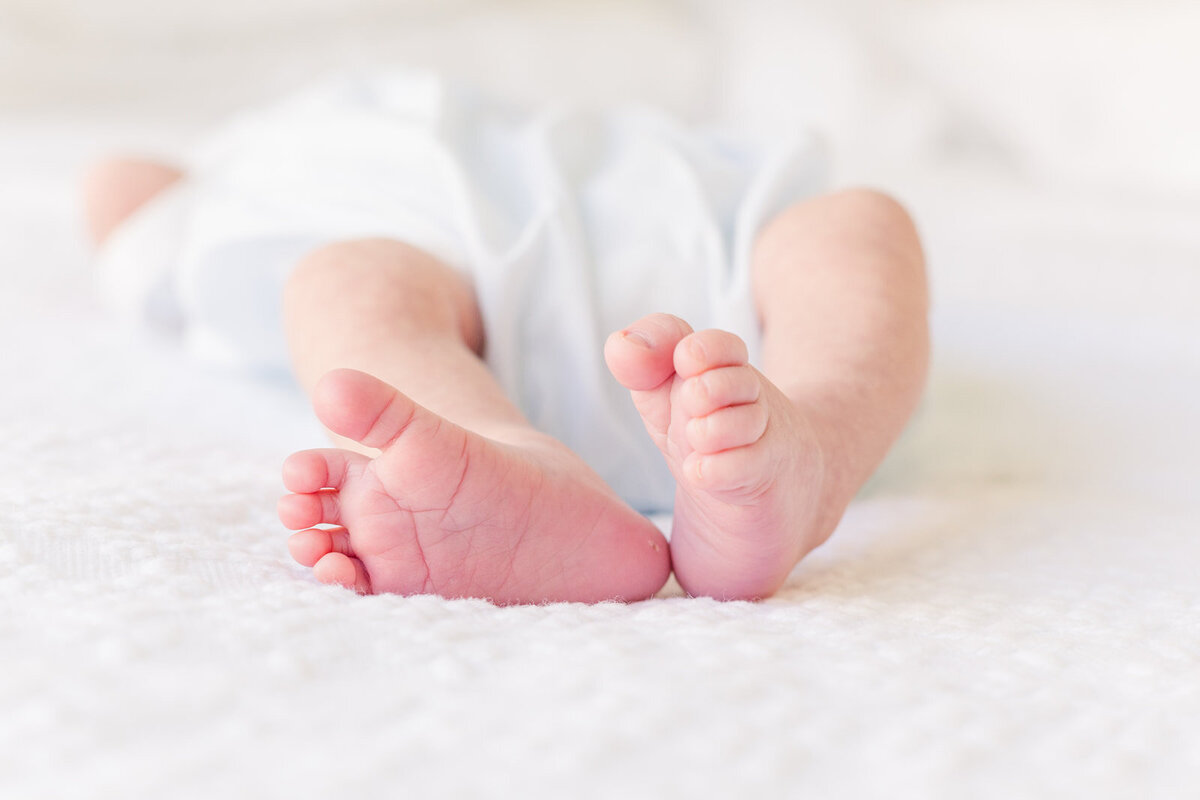 Details of newborn feet | by Atlanta lifestyle newborn photographer Laure Photography