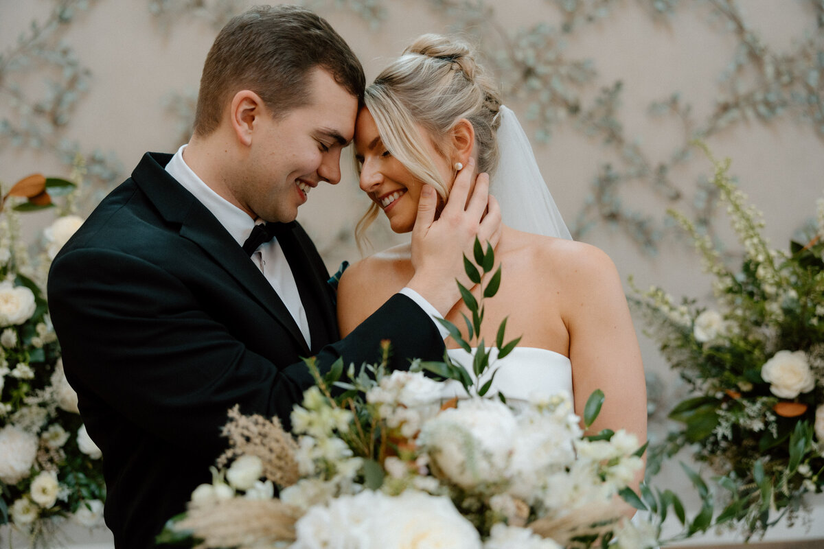 terrain-delval-wedding-cara-marie-photography-sneaks -61