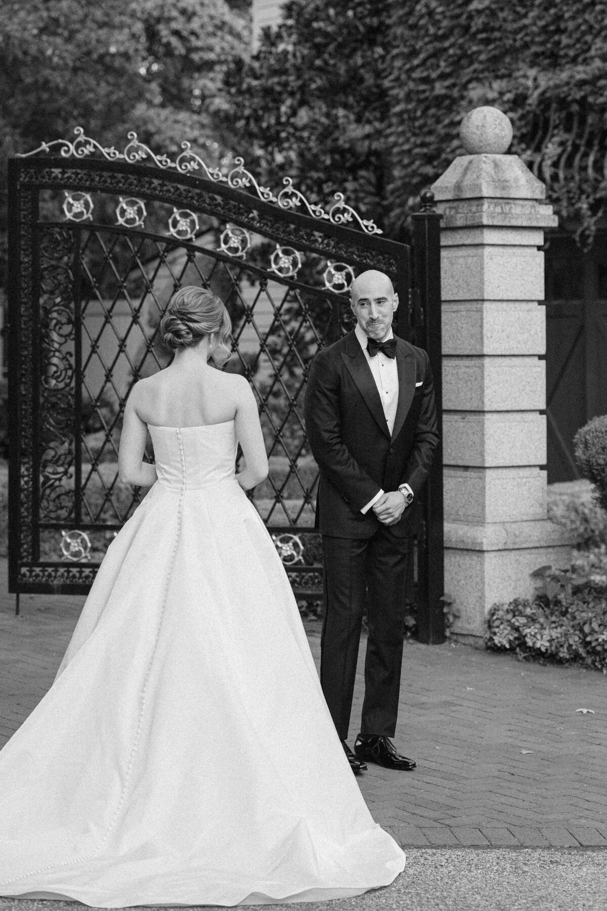 Grace & Ardor Co. East Coast Wedding Engagement Photography Pennsylvania New York City New Jersey Philadelphia Timeless Bold Art Direction Editorial Erin McGeever Ashford Estate Fall-20