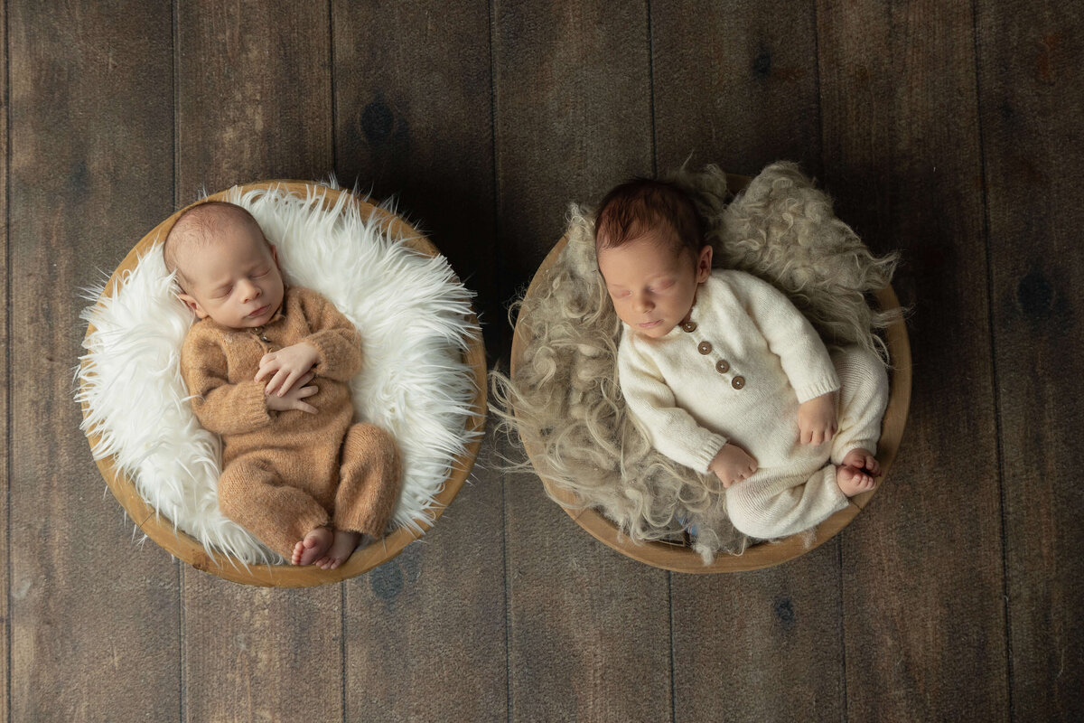 twin-newborn-photographer-harrisburg-pa-4