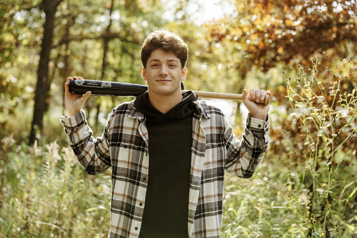 burnsville eagan apple valley lakeville senior portrait baseball photos brianna kirk photography