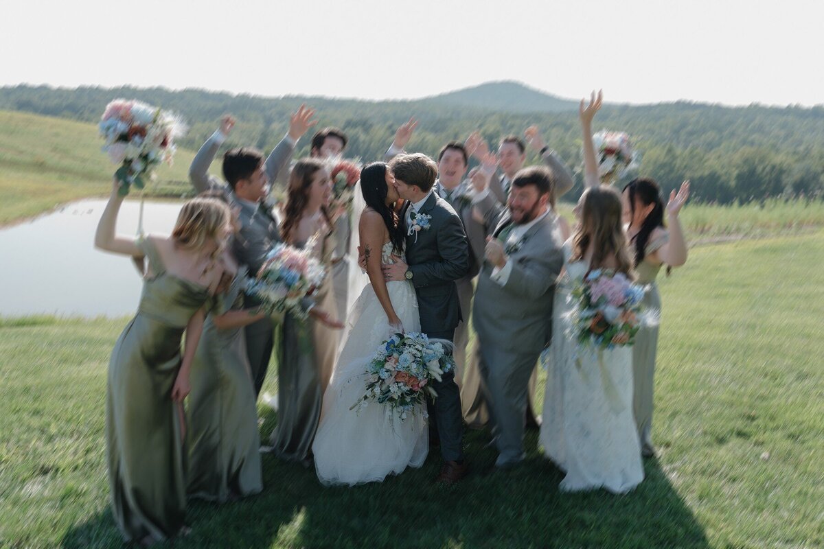 north-carolina-wedding-photographer-stephanie-small-weddings-00001