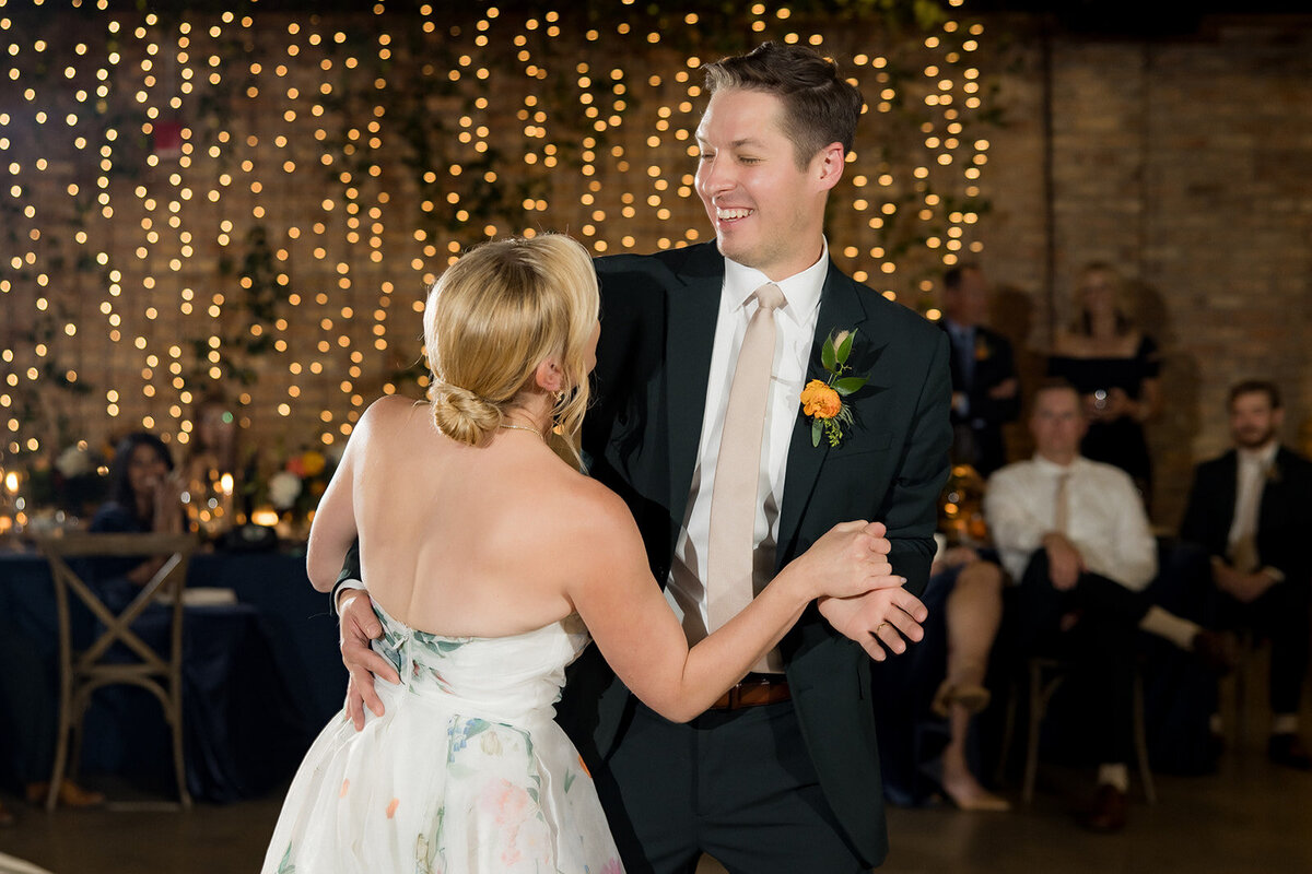 Ed and Aileen Photography Chicago Illinois Digital Film Wedding Engagement Photographers Destination Cafe Brauer59
