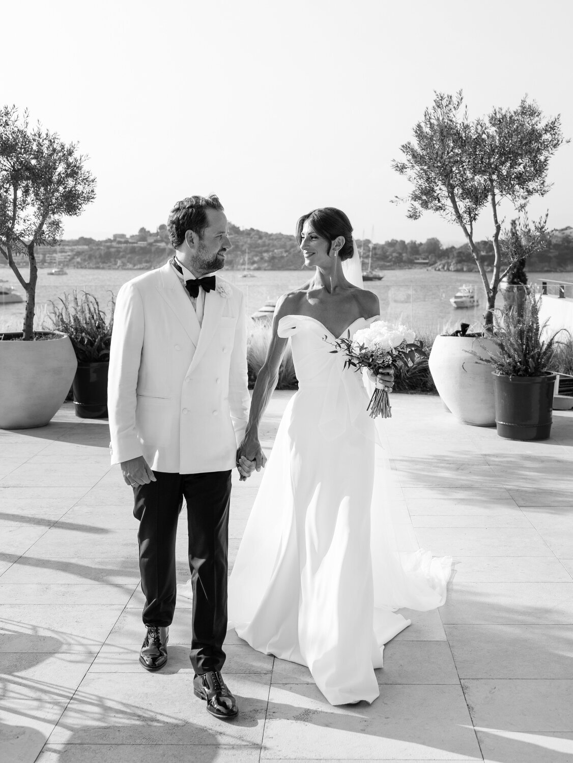 Black-Tie-Wedding-at-Four-Seasons-and-Vouliagmeni-Lake-059