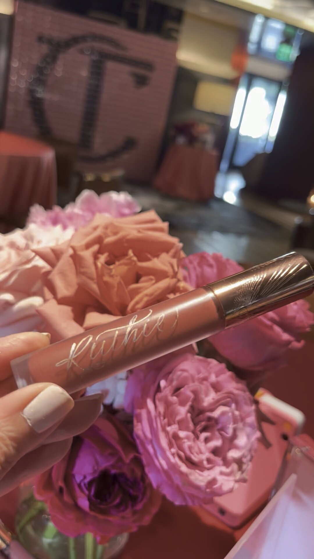 flower gloss