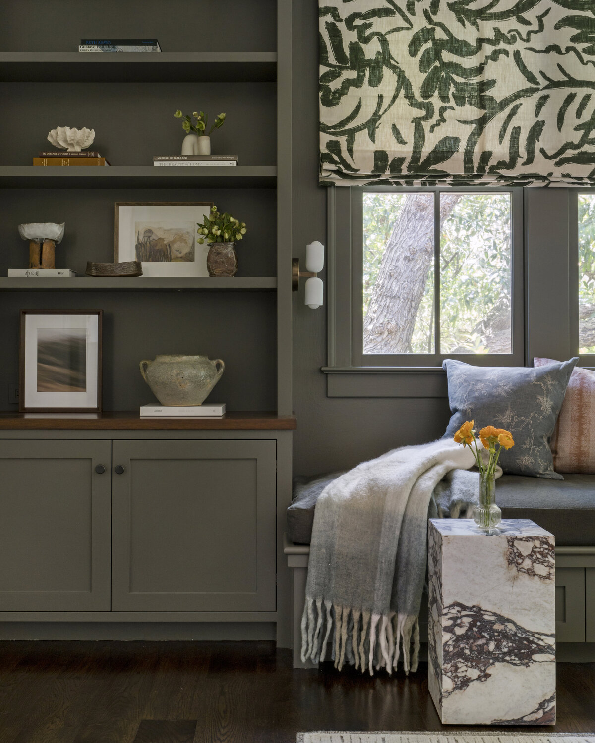 Green builtin shelving