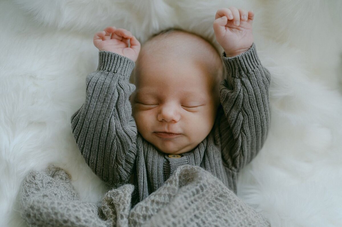 bella-luce-by-michelle-andrea-new-england-photographer-newborn-casey-family-73