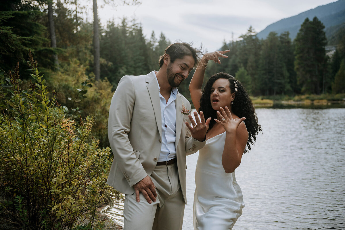 alejandra and carlos Vancouver elopement2