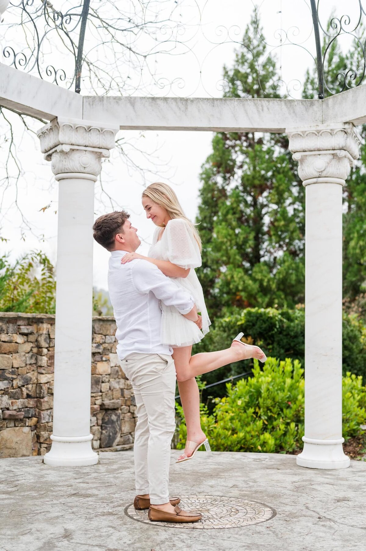 Elli-Row-Photography-Tate-House-Engagement_1643