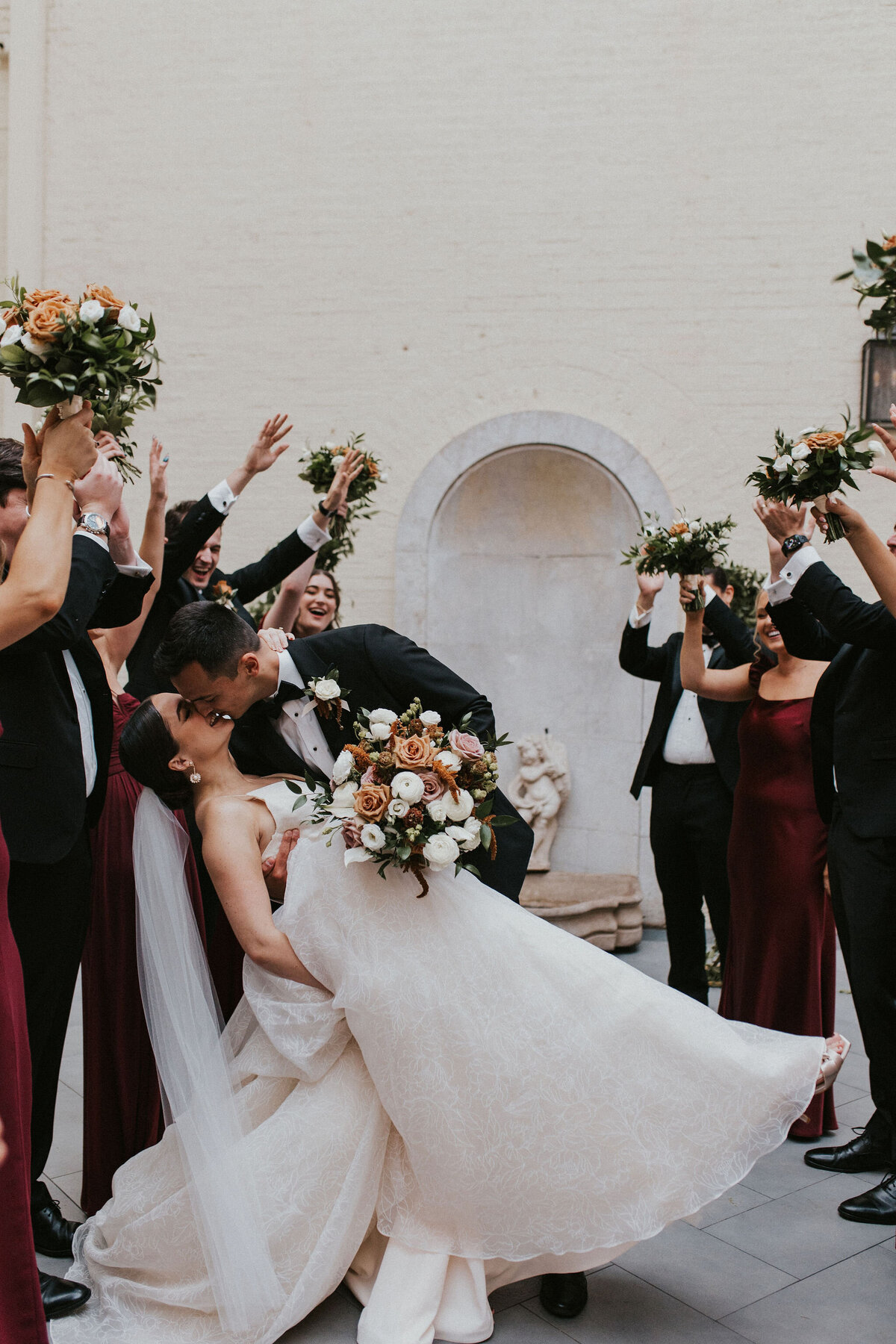 WELLING-FLORES.Wedding.EngineersClub-brdlprty-34