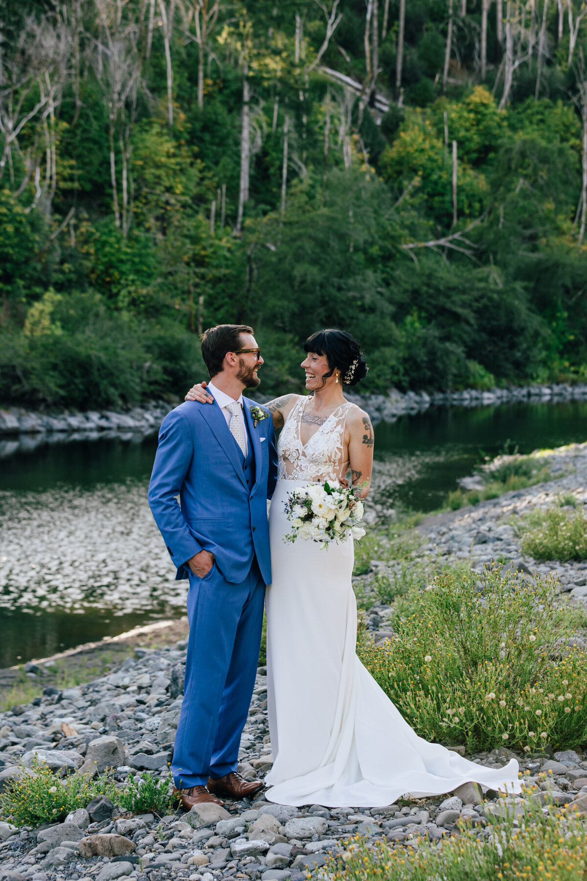 Chetco-River-Inn-Brookings-Oregon-Elopement