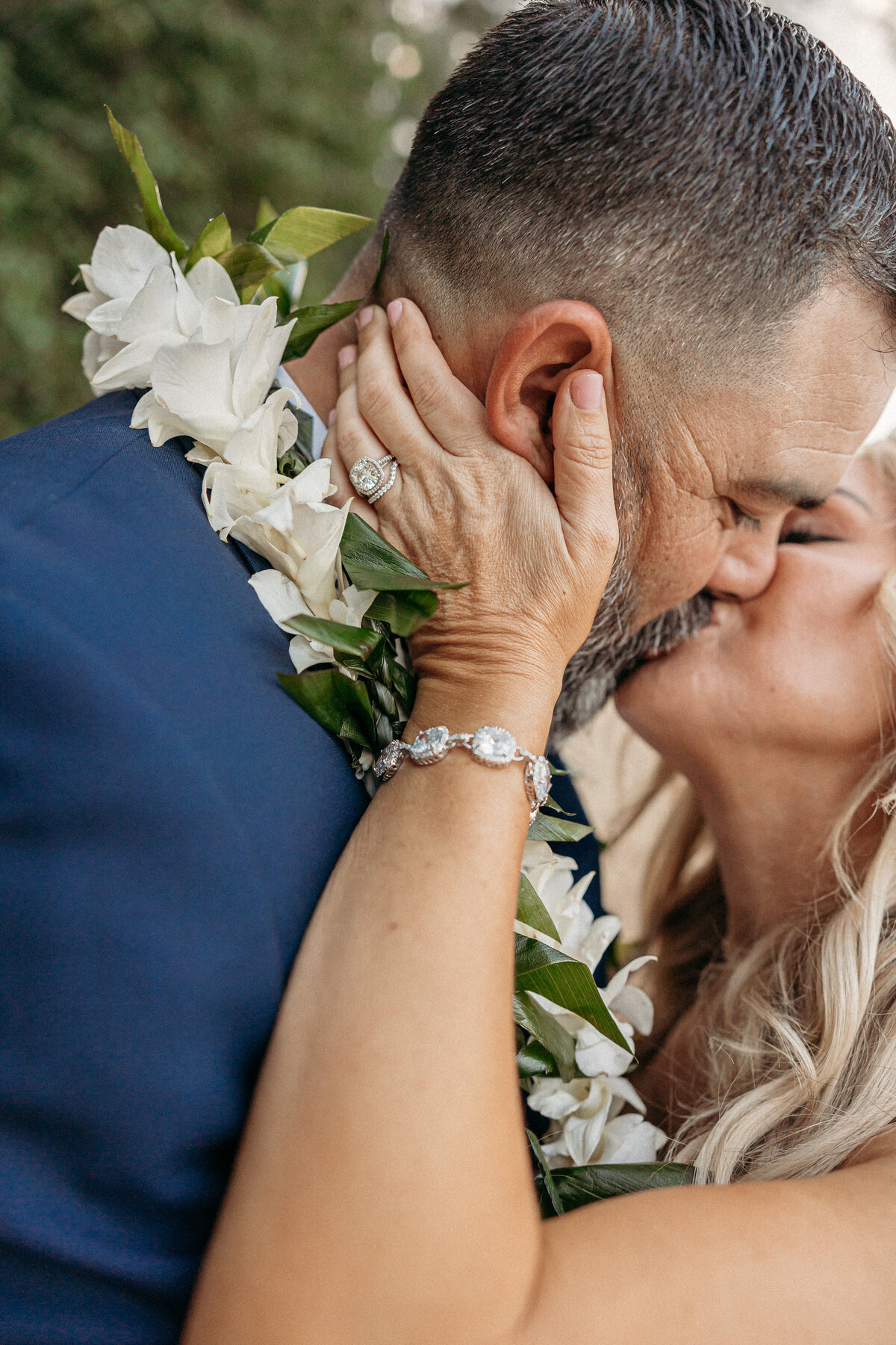 kawela-beach-elopement-23
