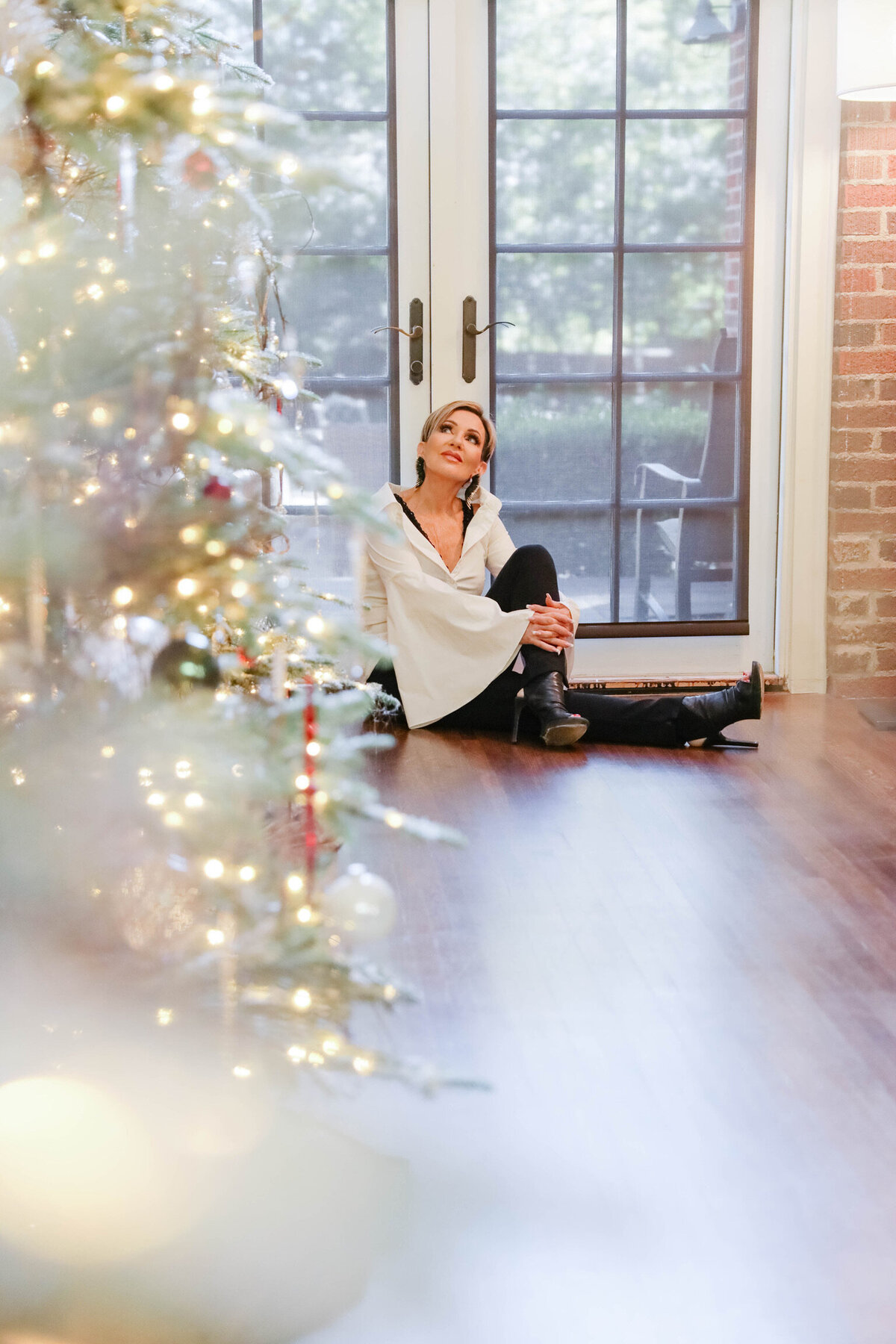 Christmas 2022 Rebecca Sunroom-9475