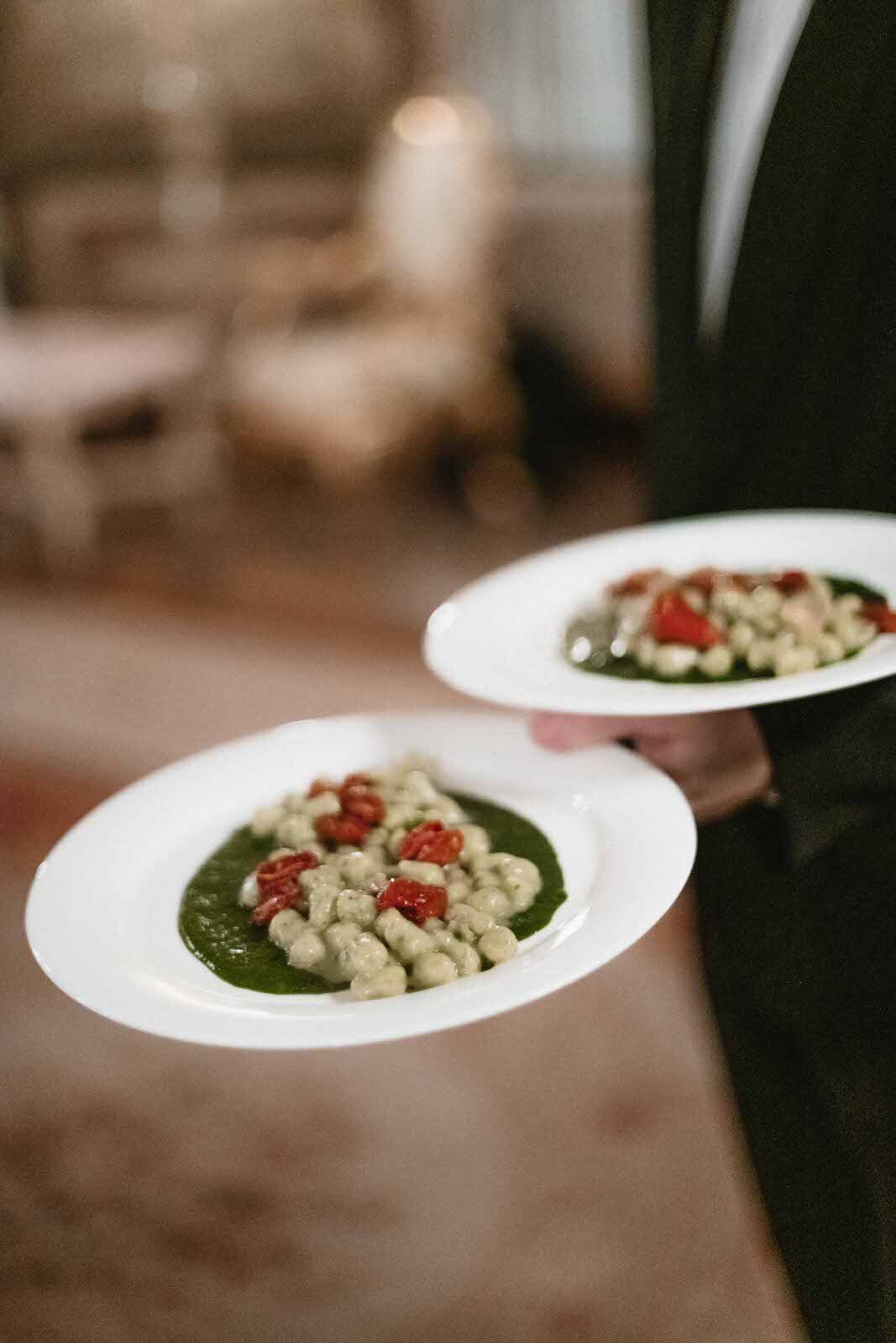 Flora_And_Grace_Editorial_Venice_Analog_Editorial_Wedding_Photographer (1 von 1)-138