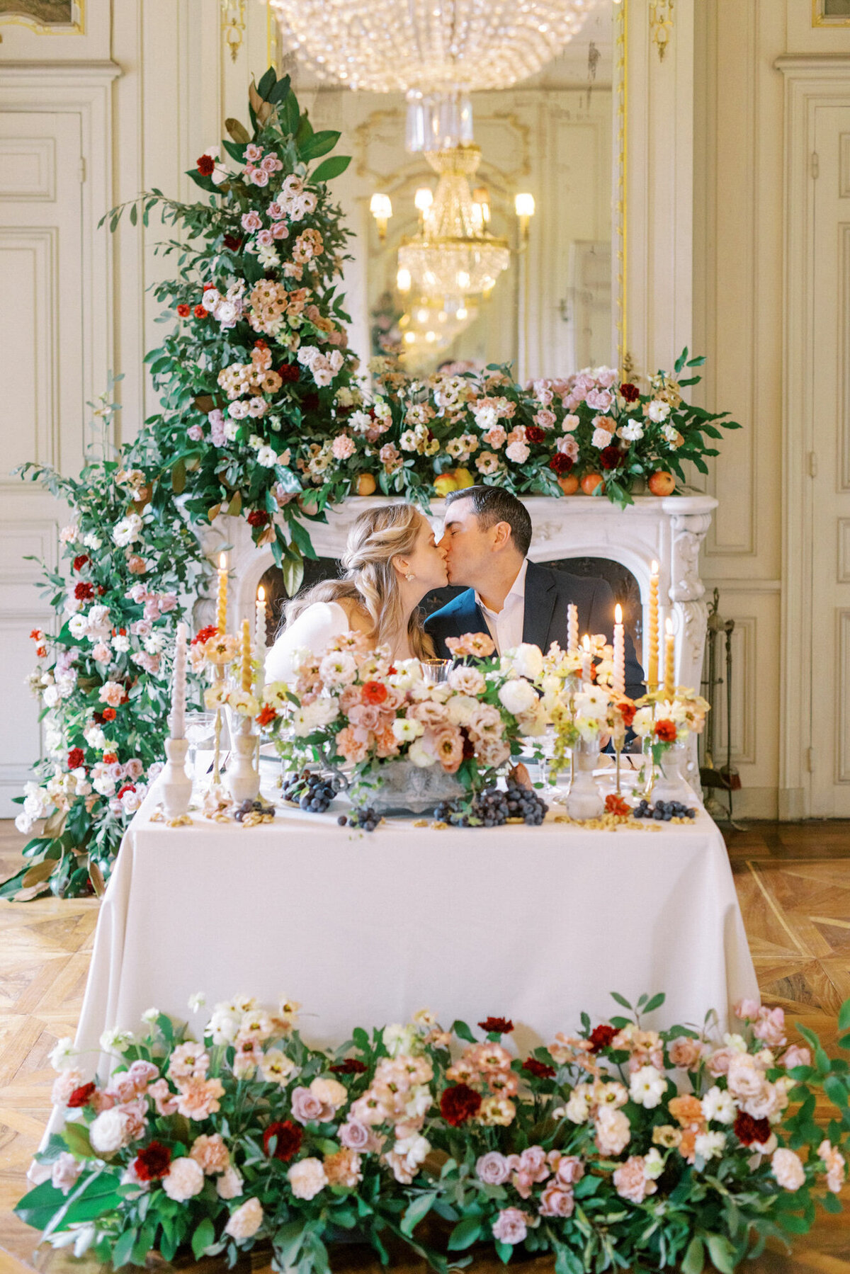 Maïlys Fortune Photography Husband Wife Wedding Weddings Photography France Switzerland Italy Timeless Dreamy Imagery Bilingual French English Destination Weddings Destination Wedding Provence French Riviera Paris Lake Como Tuscany143