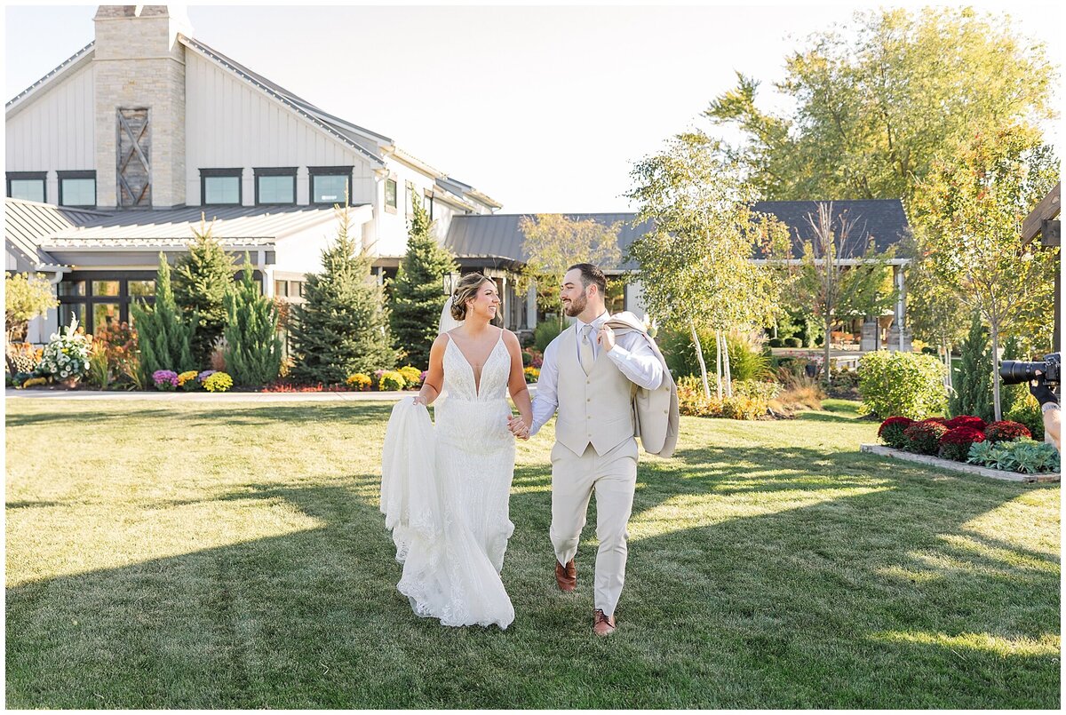 The Farmhouse Plainfield Wedding 101824_1076