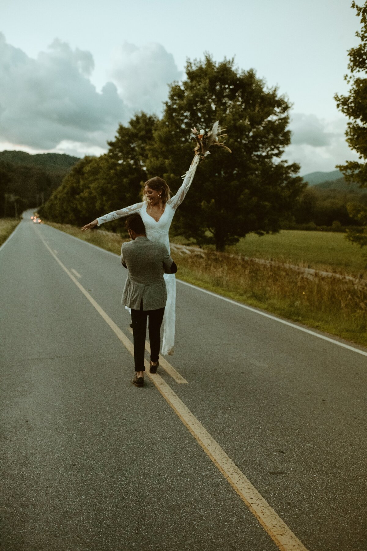 devon-divine-OFSd7POGNEY-unsplash