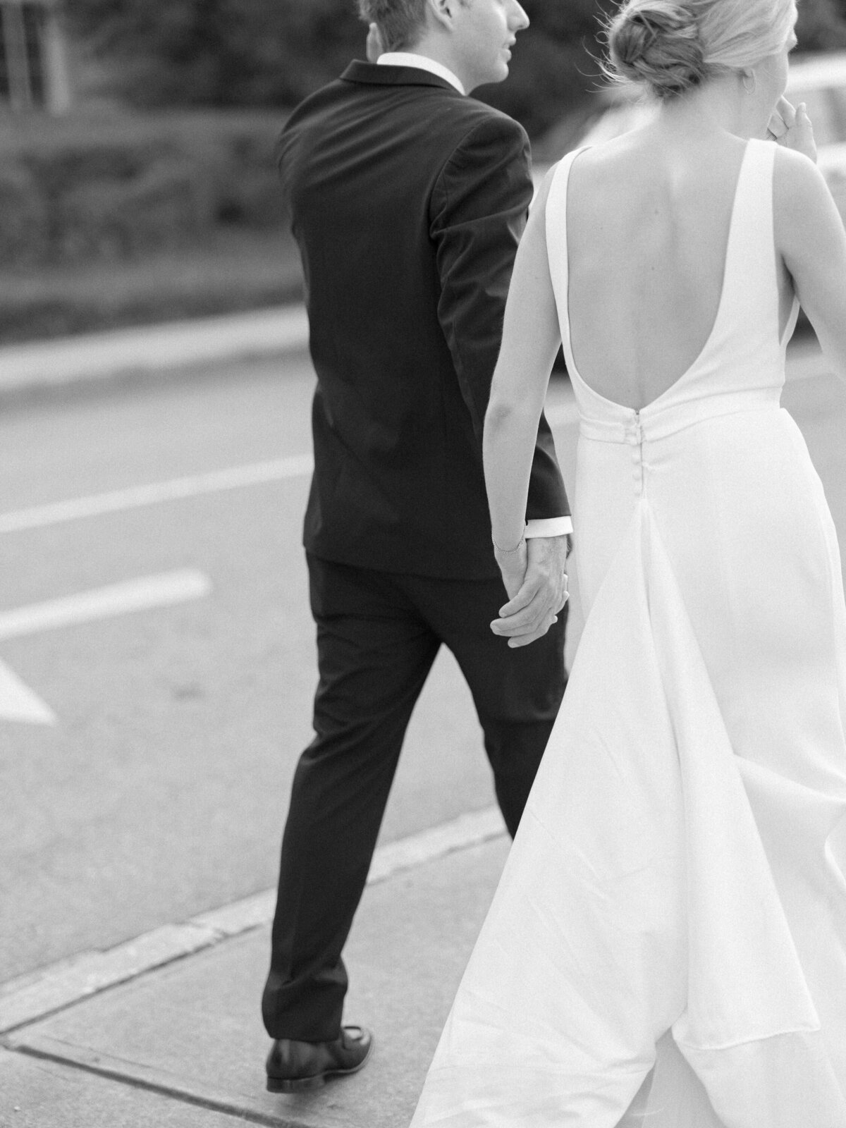 Charleston wedding at Lukes Chapel and Gadsden House - 39