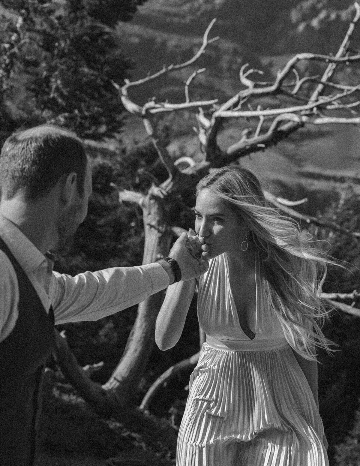 vintage-hollywood-glacier-national-park-elopement-presley-gray-photo0875