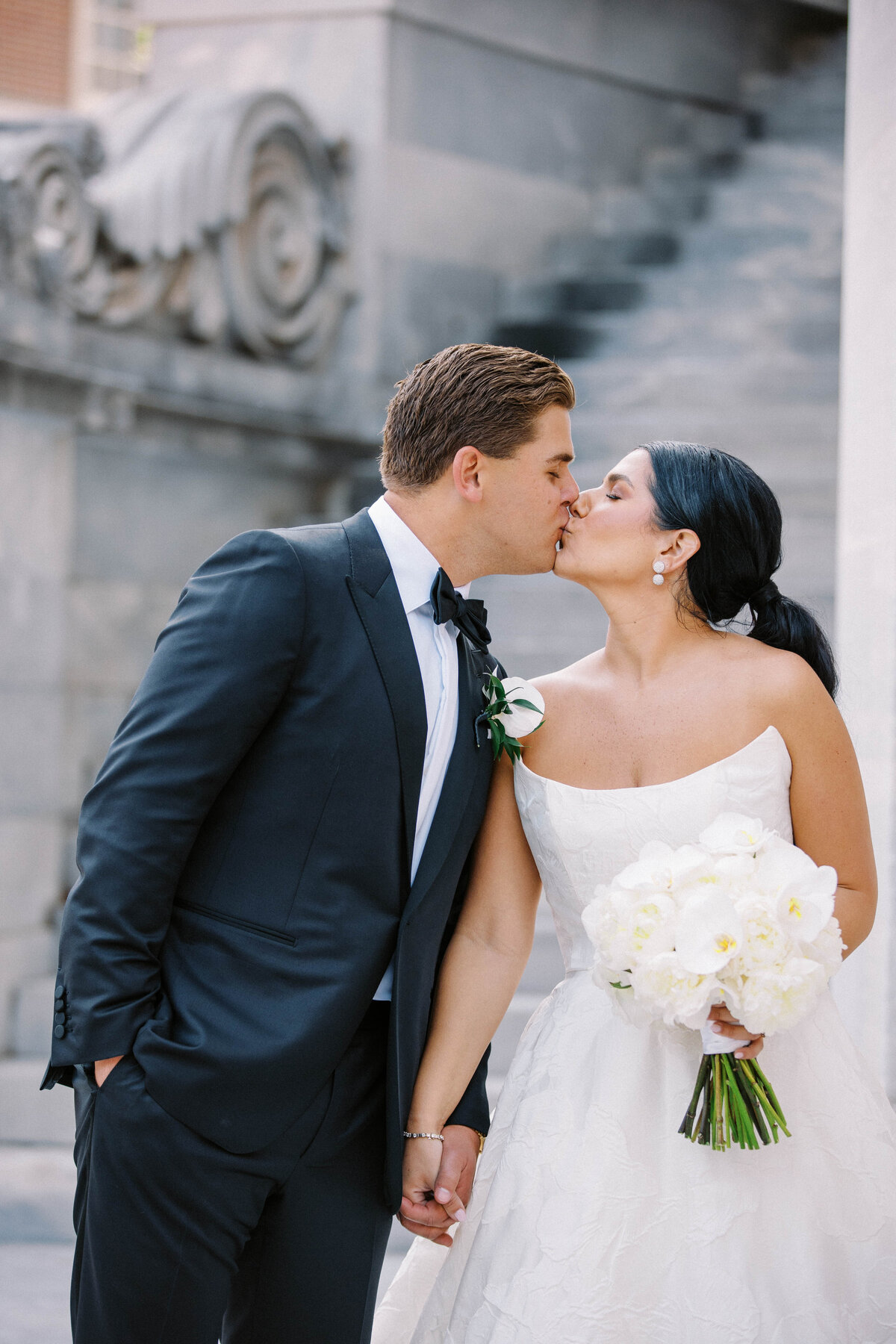 Philadelphia-Ritz-Carlton-Wedding-Bride-Groom-Photos_071