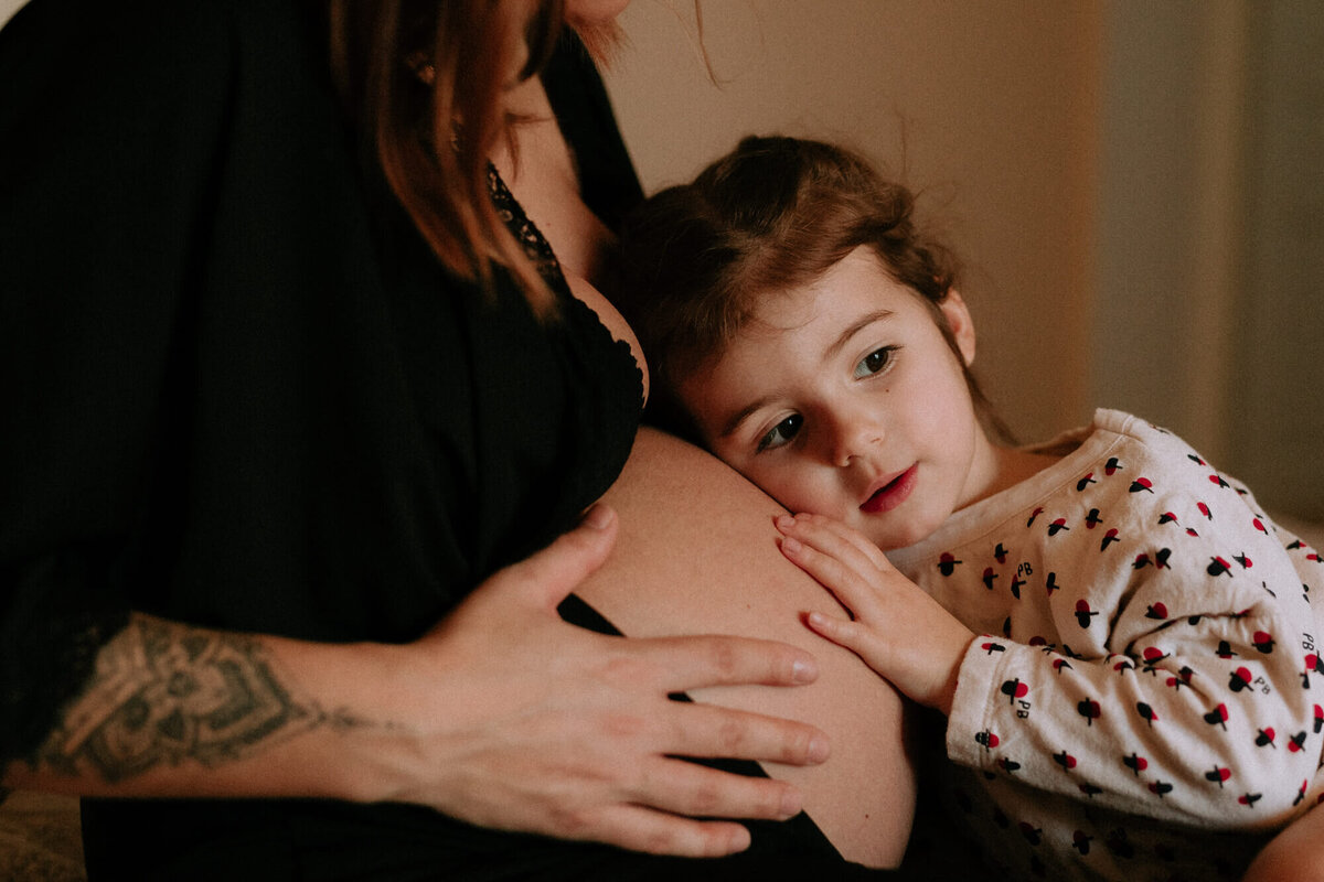 maman et fille seance grossesse