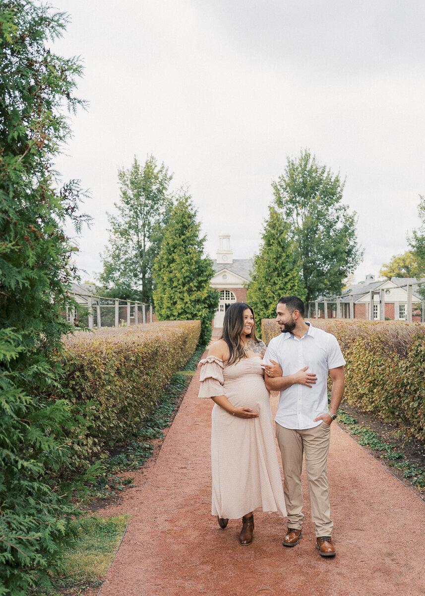 10.13.24 Sanchez Maternity Portraits at Elawa Farm_Lake Forest.monicamirandaphotography-3