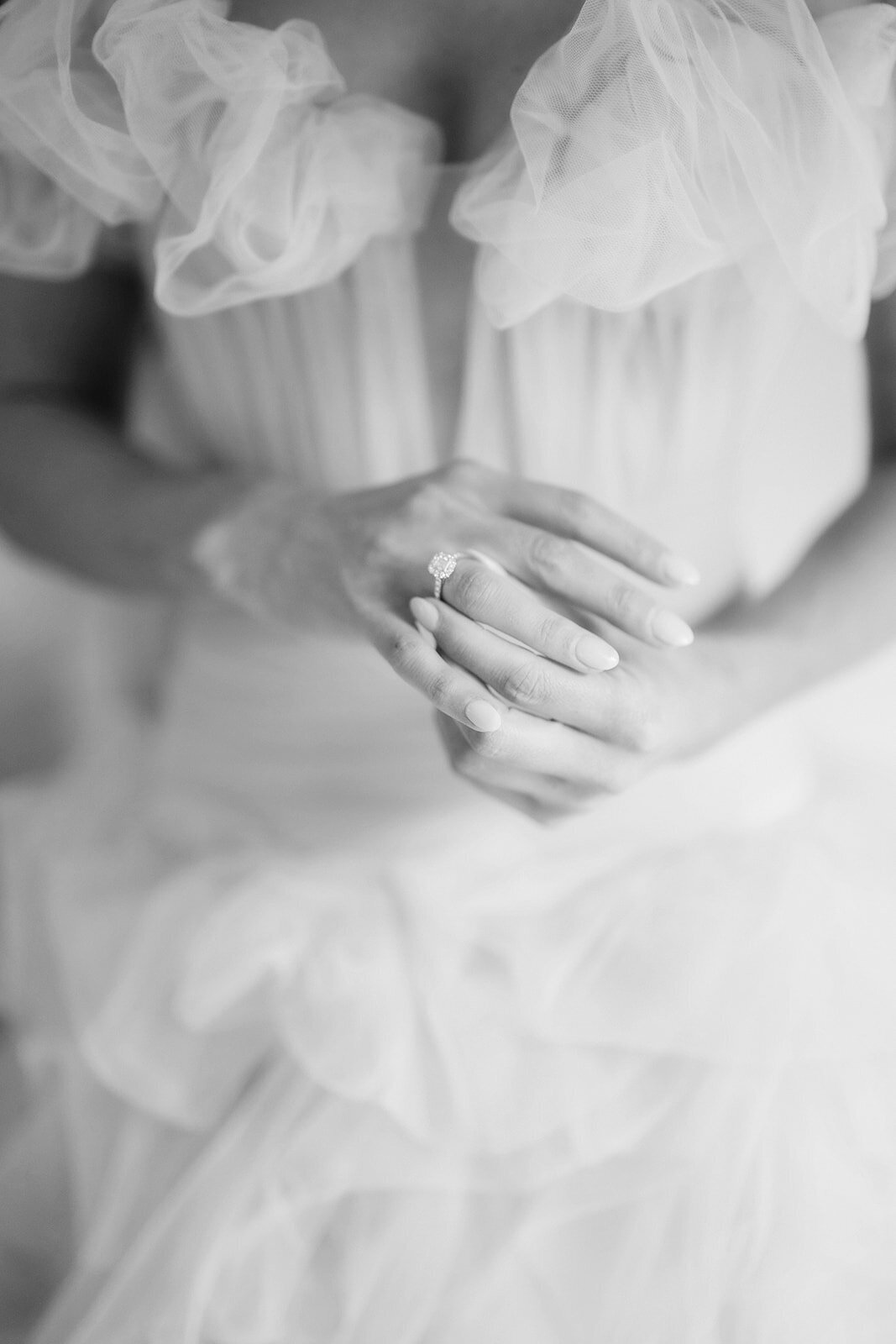 monochrome_0017_websize