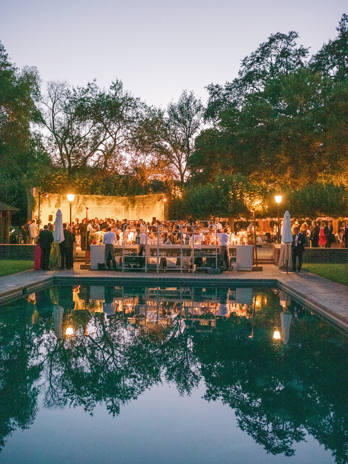 meg-smith-napa-wedding-beaulieuu-garden00125