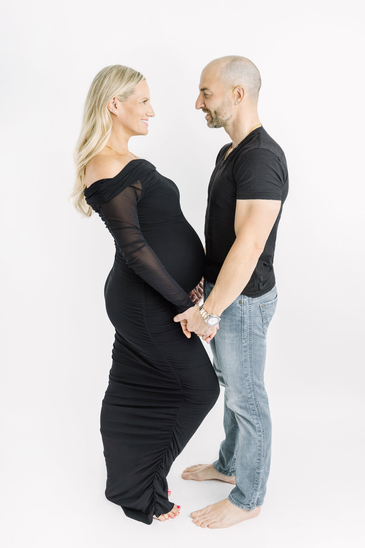 096-2024-Maternity-FarrellTrofa-LookingUpPhotography