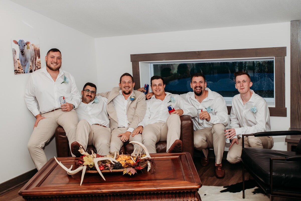 Bridal party at Diamond Springs Wedding Venue in Wichita KS