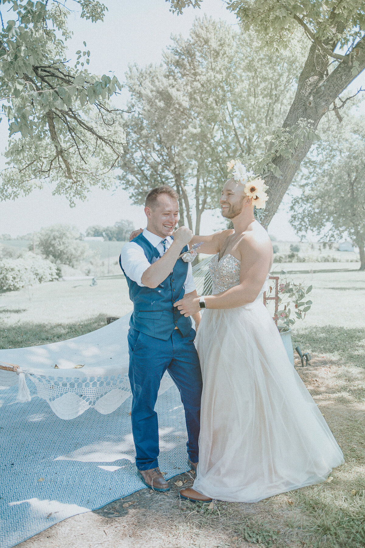 first look _ alaynna ann schwartz _ harpors vinyard _ iowa photographer _ playlife photography_0210