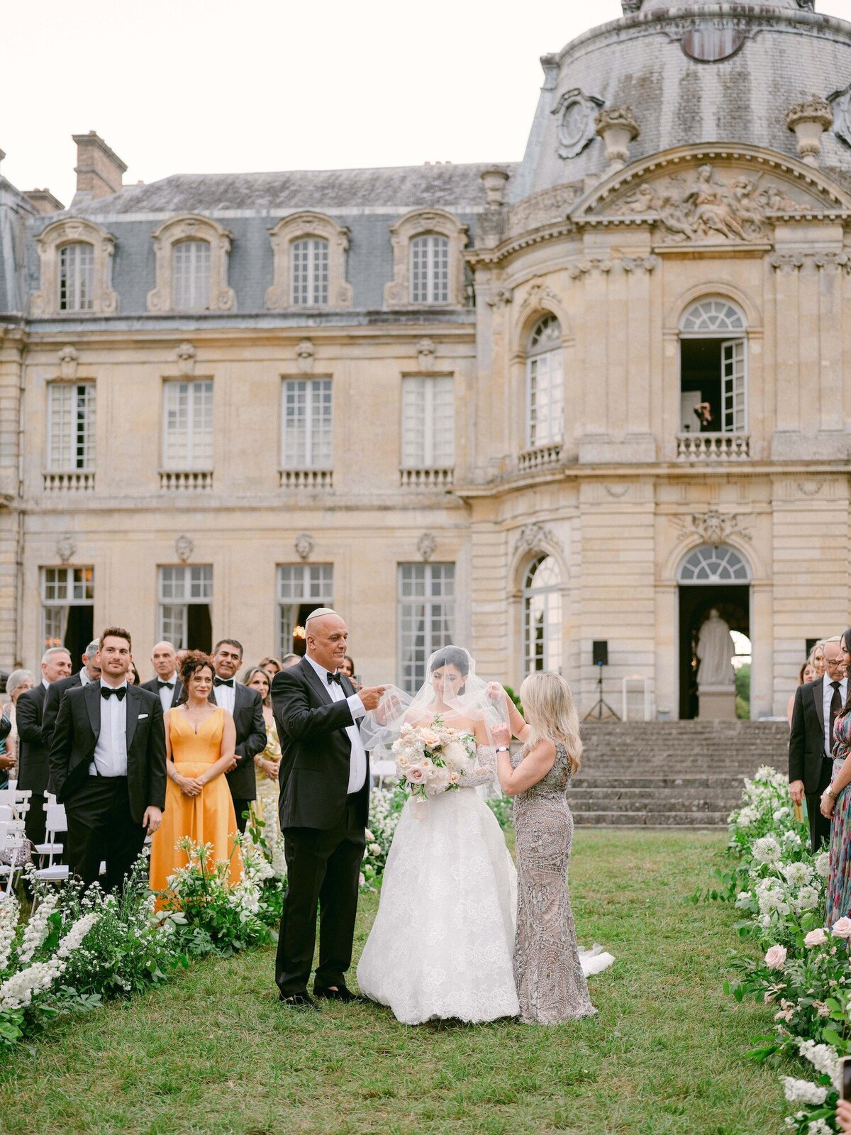 Chateau-de-Champlatreux- wedding-florist-Floraison30
