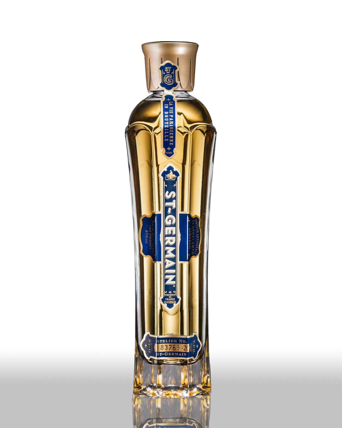 Saint Germaine Elderflower liquor bottle photography. Bottle photography.