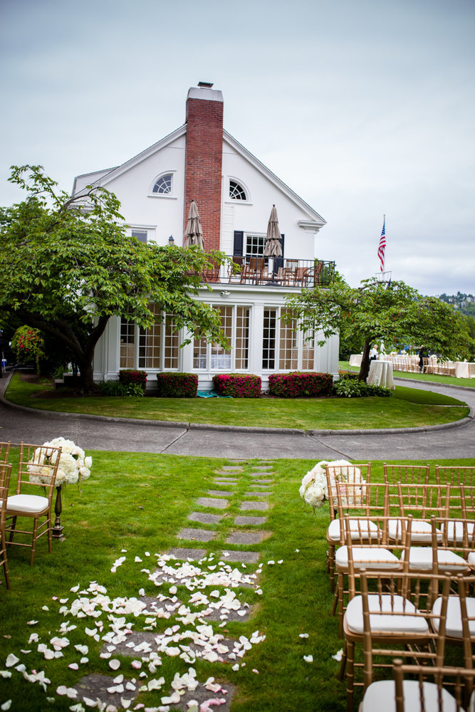 Elegant spring garden wedding at the Admirals House in Seattle.