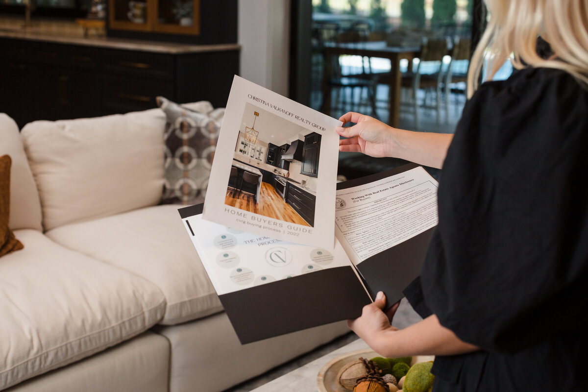 CVRealtyGroupFallWinter-333